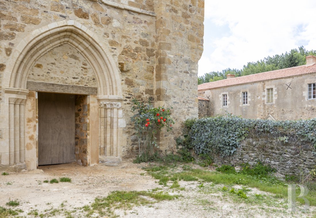 A peaceful stay in a renovated former Cistercian abbey in Vendée, not far from La Roche-sur-Yon - photo  n°10